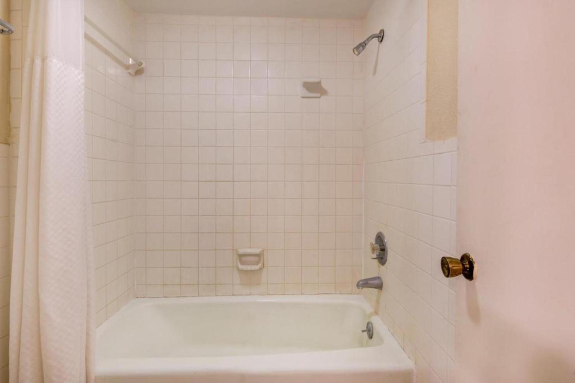 Oyo Hotel Douglas Ga Us-441 Luaran gambar