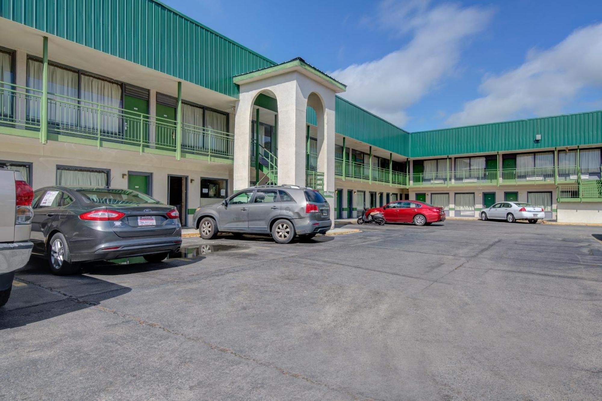 Oyo Hotel Douglas Ga Us-441 Luaran gambar